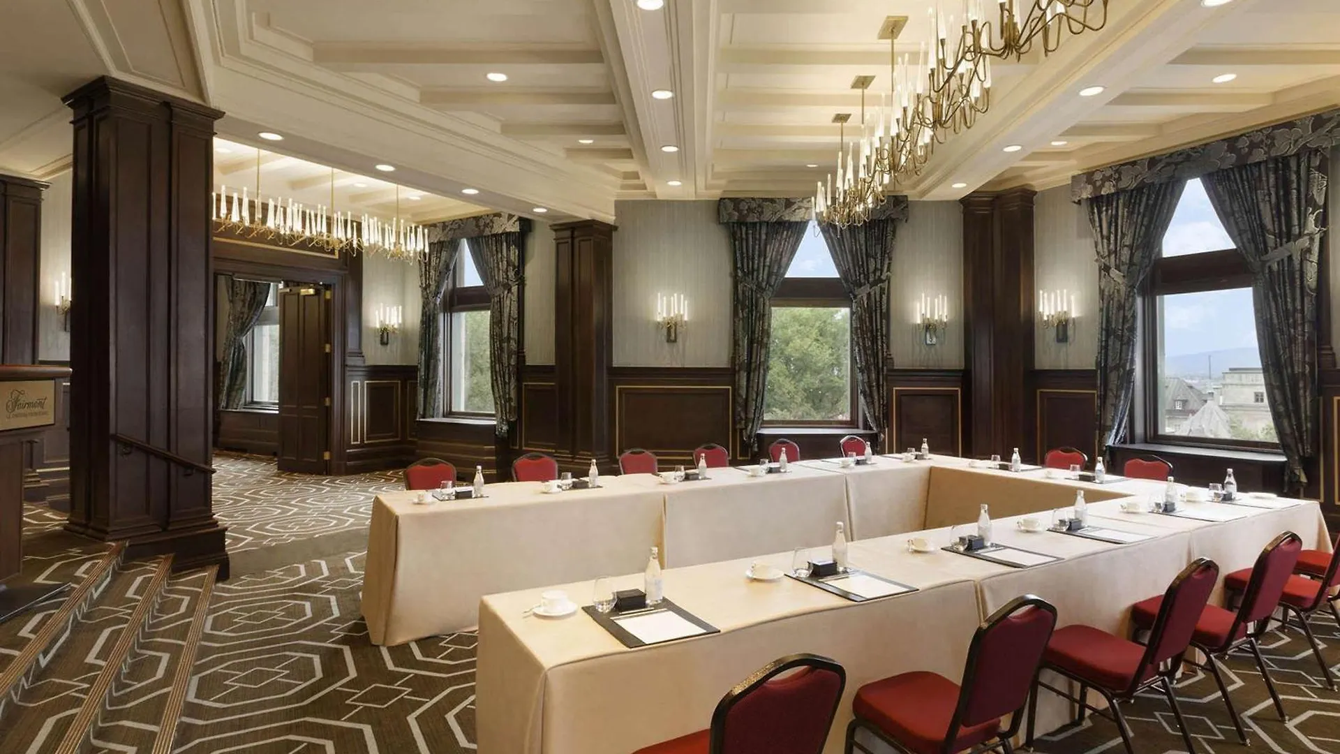 Отель Fairmont Le Chateau Frontenac Квебек